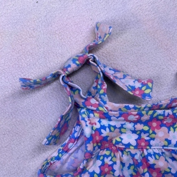 🟢 Carters Floral Bow Tank Top Baby 12 month - Picture 4 of 5